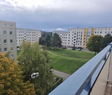 Geräumige Vierraumwohnung mit Balkon! - Foto 3