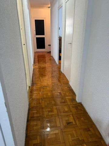 Carrer de Benet Mateu, Barcelona, Catalonia 08034 - Photo 5