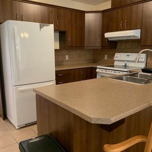 5 1/2 à louer près parc, école, rez-de-jardin - Photo 2