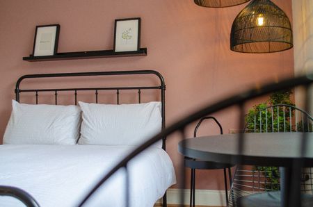 Studio Flat, Kensington Gardens Square, W2 - Photo 4