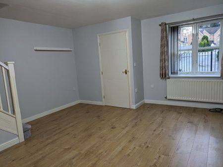 3 Bed Semi-Detached House, Middlewood Drive, S6 - Photo 2