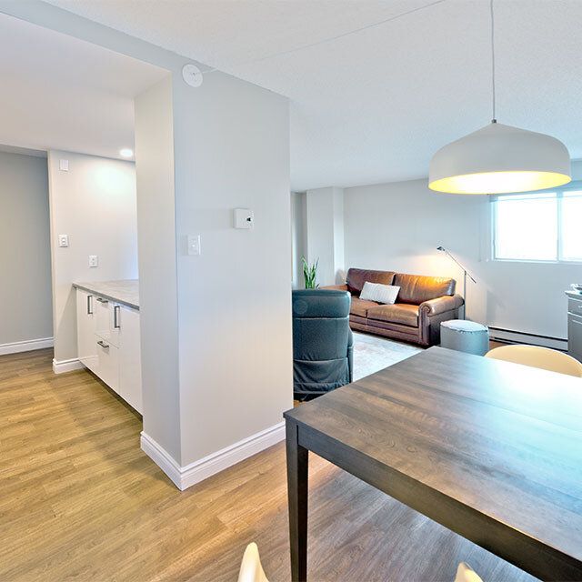 3 Bed 1 Bath A - 215 Rue Bellevue, Sherbrooke - Photo 2