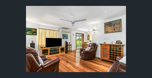 3 BEDROOM HOME CLOSE TO ORCHARD BEACH FORESHORE - Photo 1