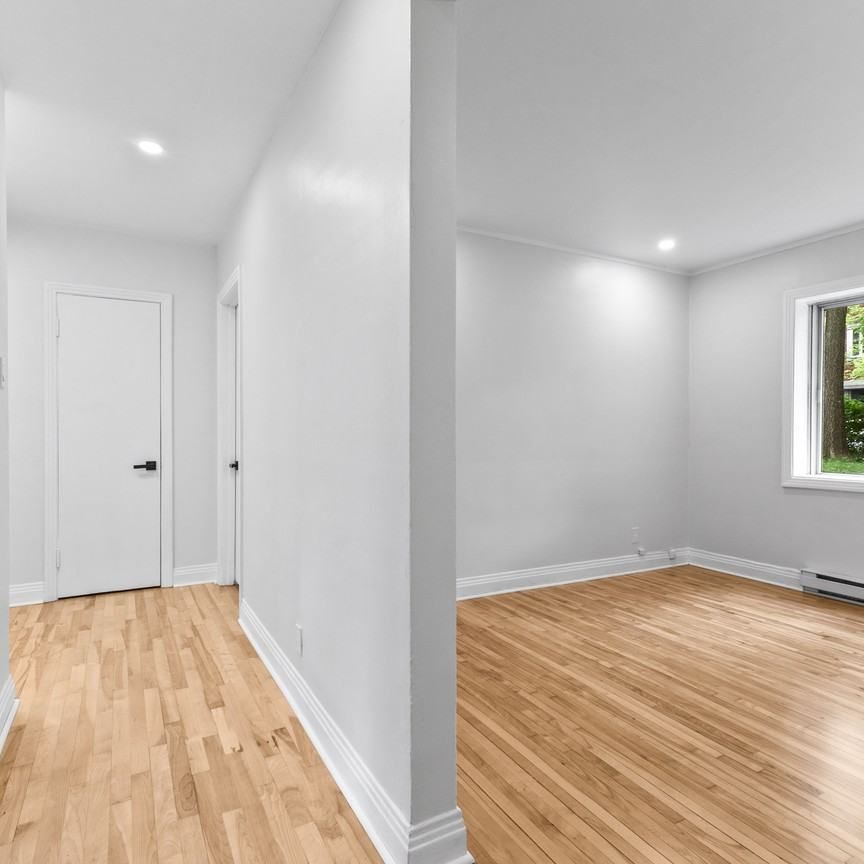 1561 Boulevard Desmarchais apartment — Montréal, QC (2-Bedroom) - 2 Bedroom - Photo 1