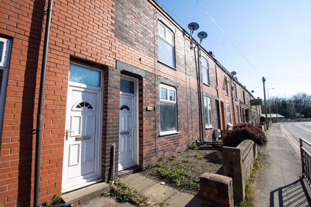 2 bedroom terraced house to rent - Photo 2