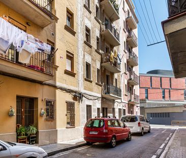 Trendy Studio Apartment in Barceloneta, steps from the Beach - Photo 3