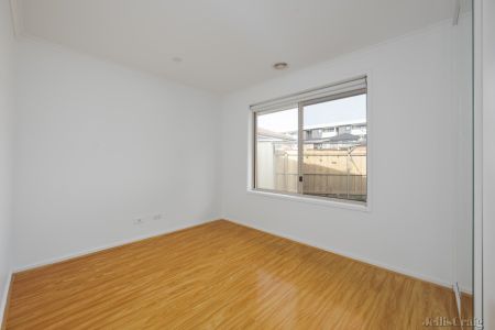 2/3 Burkitt Court, Preston - Photo 2