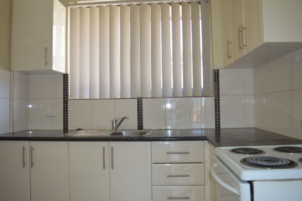 CLOSE TO LIVERPOOL CBD - Photo 1