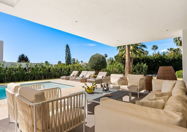 4 bedroom luxury Villa for rent in El Paraíso, Andalusia