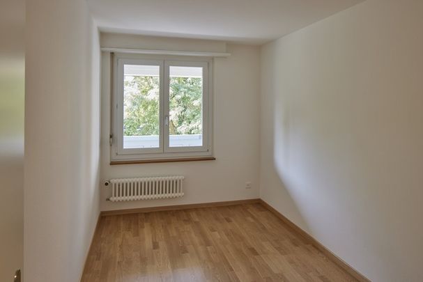 MIETEN OHNE KAUTION Geräumige und zentrale 4.5-Zimmerwohnung - Foto 1