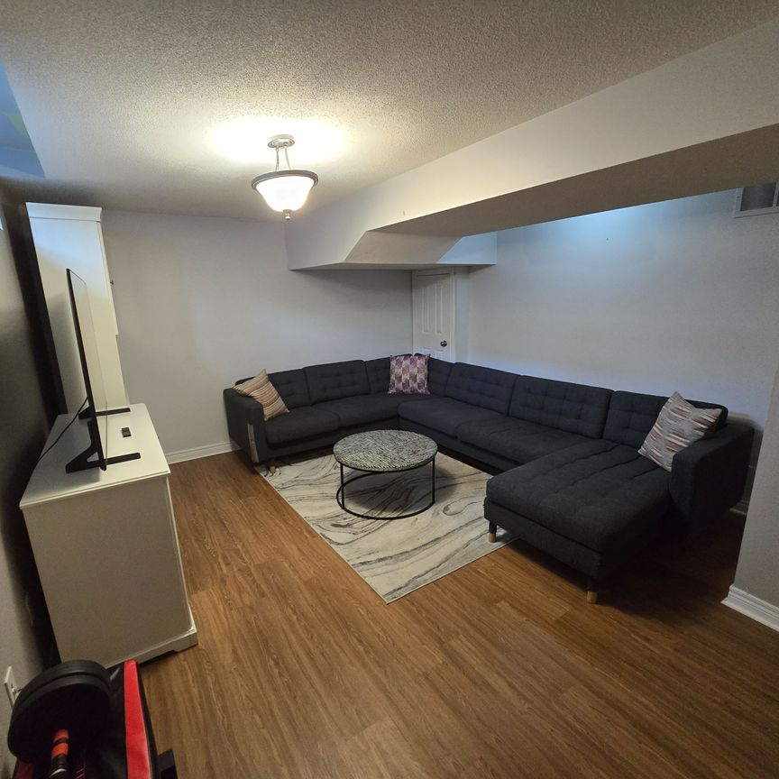 For Lease - 3461 Eglinton Avenue, Mississauga, Ontario - Photo 1