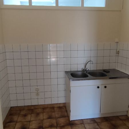 Location Appartement 2 pièces 62m² - Photo 3