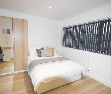 Studio to rent - Photo 1