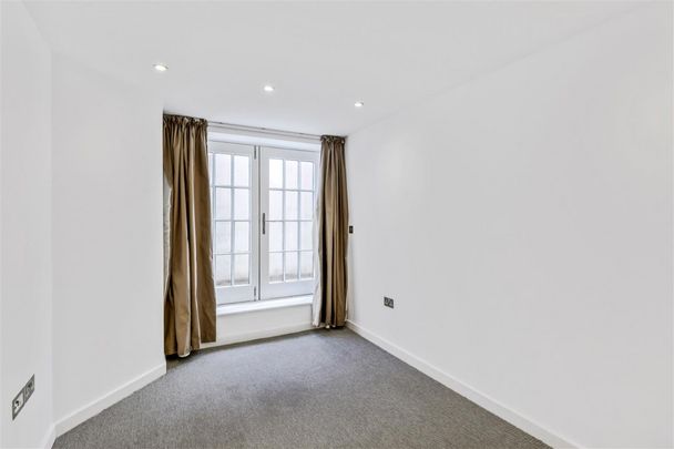 Silverthorne Road, Clapham, SW8 - Photo 1