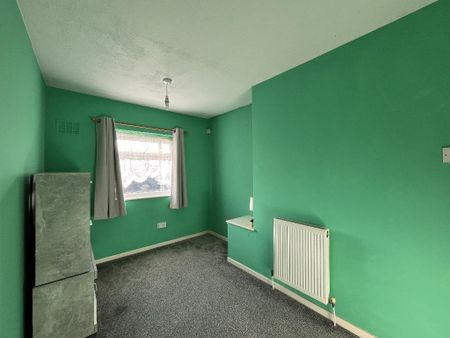 3 bedroom end of terrace house to rent - Photo 5