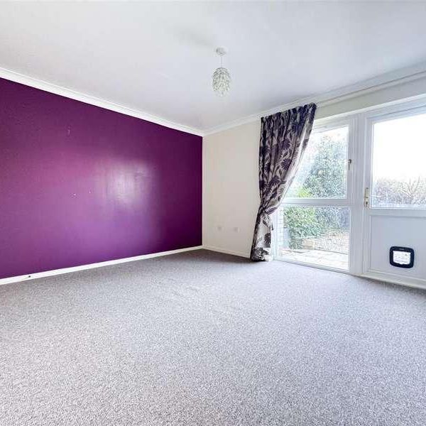 Jephson Close, Eastbourne, BN20 - Photo 1