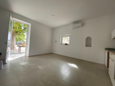 « MONTFAVET - APPARTEMENT T3 61M² AVEC PARKING ET TERRASSE » - Photo 2