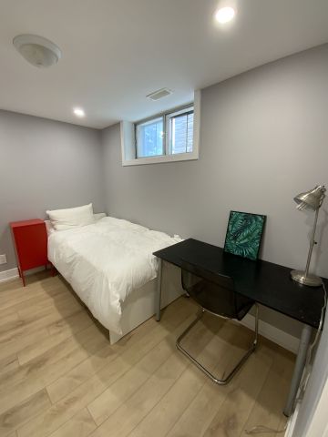 For Lease - 167 Churchill Avenue Unit# Bsmt, Toronto, Ontario - Photo 2