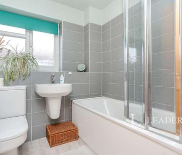 The Heights, Foxgrove Road, Beckenham, BR3 - Photo 2