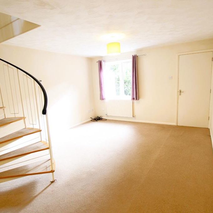 2 bedroom terraced house to rent - Photo 1