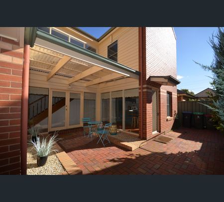34 Olinda Street, Quarry Hill, Vic 3550 - Photo 2