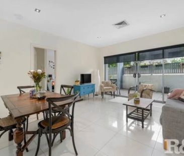 East Brisbane - Photo 3