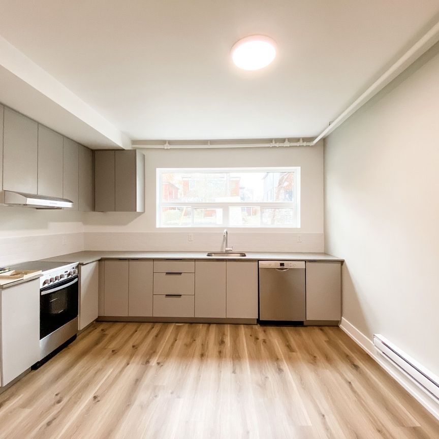 For Lease - 14 Wadsworth Boulevard Unit# 9, Toronto, Ontario - Photo 1