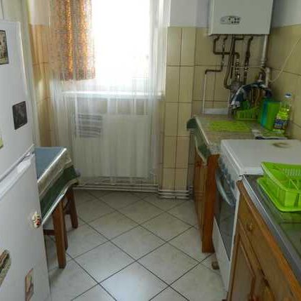 Apartament 1 camerA, 27mp, decomandat, zona Alexandru Vlahuta - Photo 1