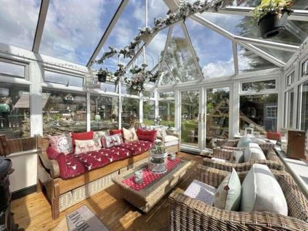 Yeovil Road, Crewkerne, TA18 - Photo 3