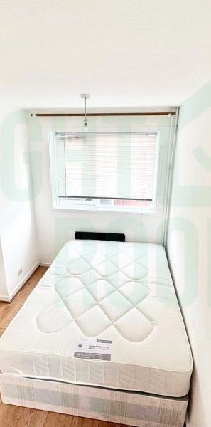 Room in a Shared House, Chesnut Road, N17 - Photo 1
