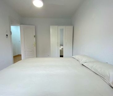 Calle de Orio, Madrid, Community of Madrid 28041 - Photo 5