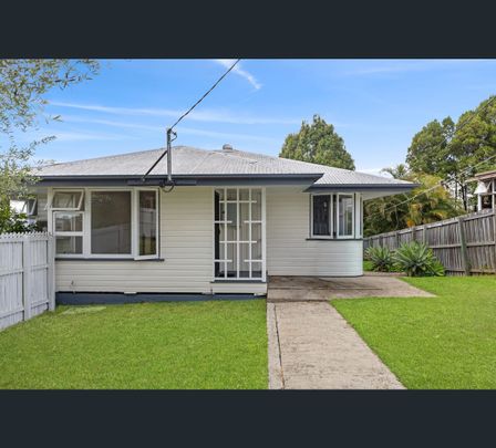 171 Appleby Road, Stafford Heights, Qld 4053 - Photo 1