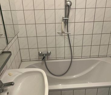 Helle 3-Zimmer Wohnung mit Balkon im 2. OG in Nürnberg St. Jobst - Foto 1