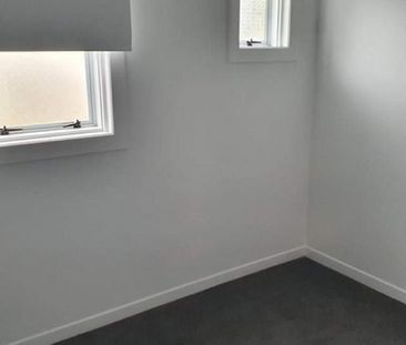 Tidy 3 bedroom home - Photo 3