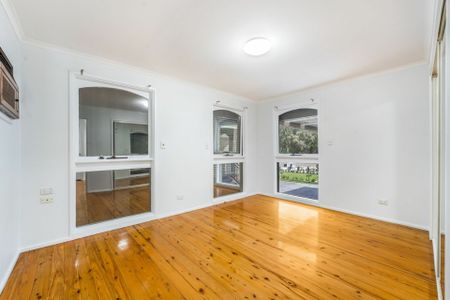 Walk to Schools, Tafe and Shops - Photo 2