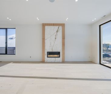 For Lease - 230 Townsgate Drive, Vaughan, Ontario - Photo 3