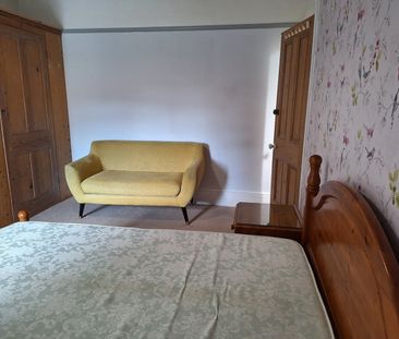 Room in a Shared House, Carlton Road, CR2 - Photo 1