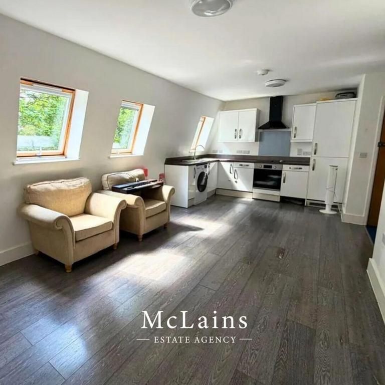 1 bedroom flat to rent - Photo 1