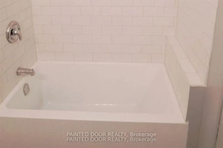 109 Albert Street S #Main - Photo 5