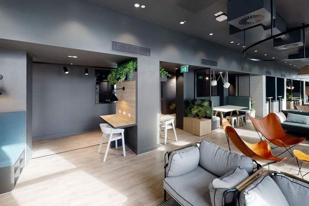 Studio to rent - Photo 1