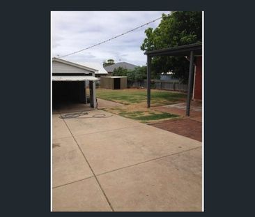 FAMILY HOME CLOSE TO THE BEACH! - Photo 5