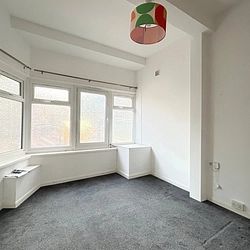 Abbotts Hill, Ramsgate, CT11 8HN, Kent - Photo 3