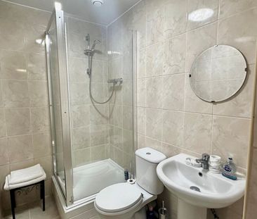 Leeds Road, Harrogate - Photo 1