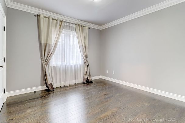 For Lease - 107 Queen Filomena Avenue, Vaughan, Ontario - Photo 1