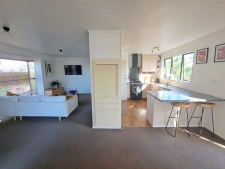 Room Only, 12 Ridge Lane, Central NP - Photo 5