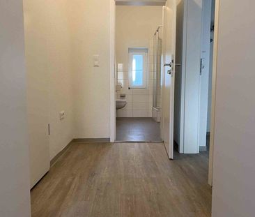 Direkt am Wald: Wunderschöne 2 Zimmer Wohnung in frisch modernisier... - Photo 1