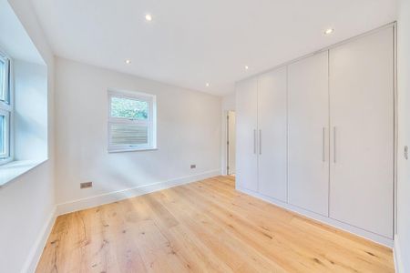 3 bedroom detached house to rent - Photo 3