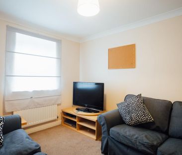4 bedroom house to rent - Photo 2
