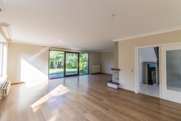 Te huur - Villa in Wezembeek-Oppem - Photo 1