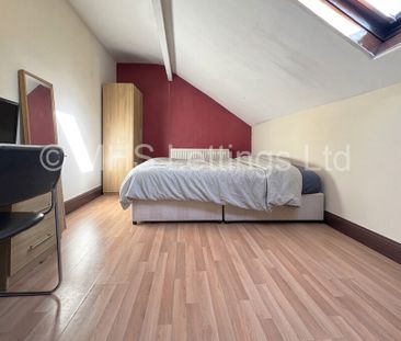 2 Bedroom Mid Terraced House for rent in Branksome Place - Photo 3
